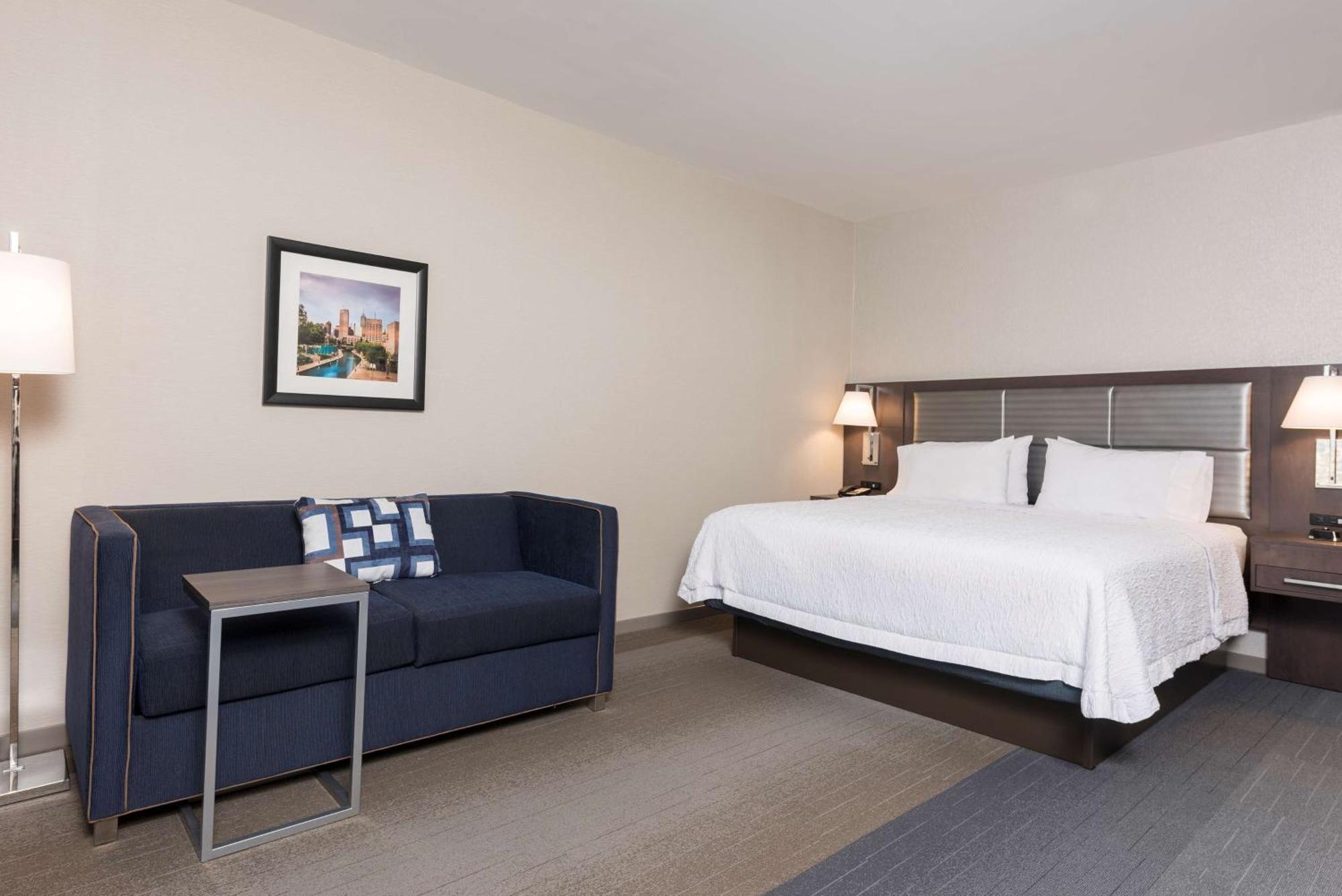 Hampton & Indianapolis-keystone, In Hotel Indianapolis