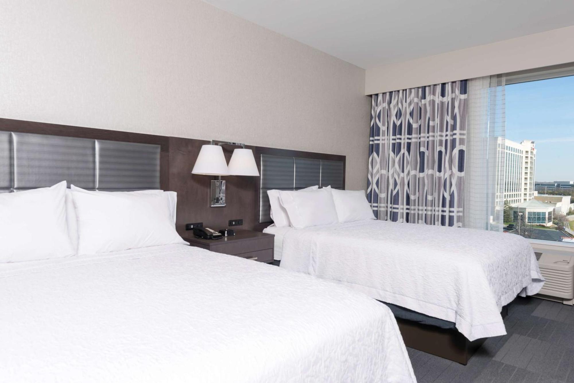 Hampton & Indianapolis-keystone, In Hotel