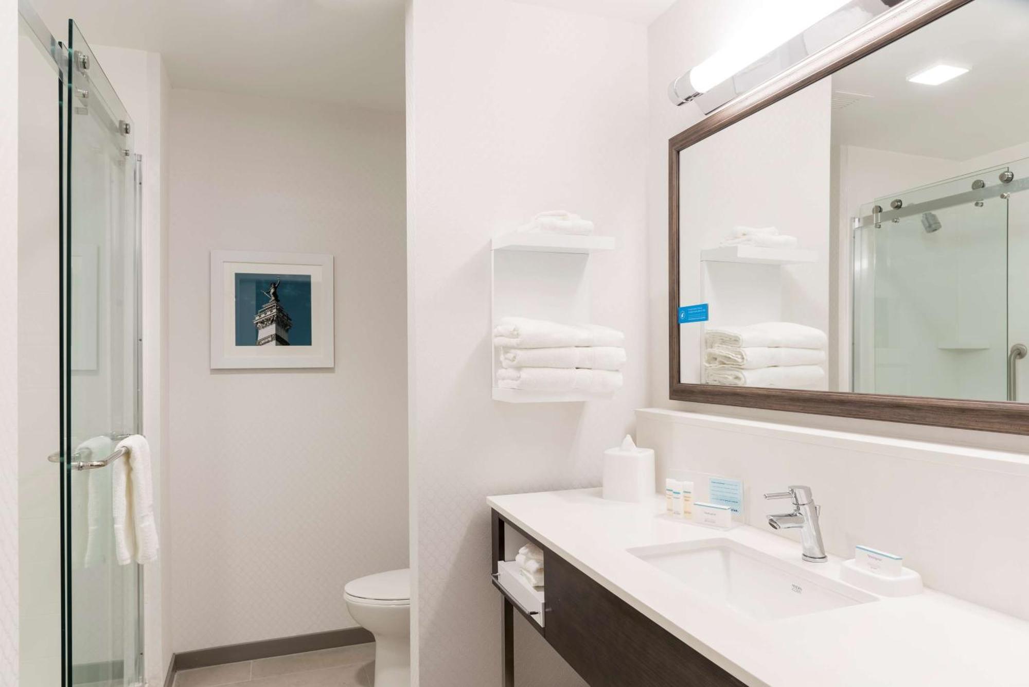Hampton & Indianapolis-keystone, In 3*