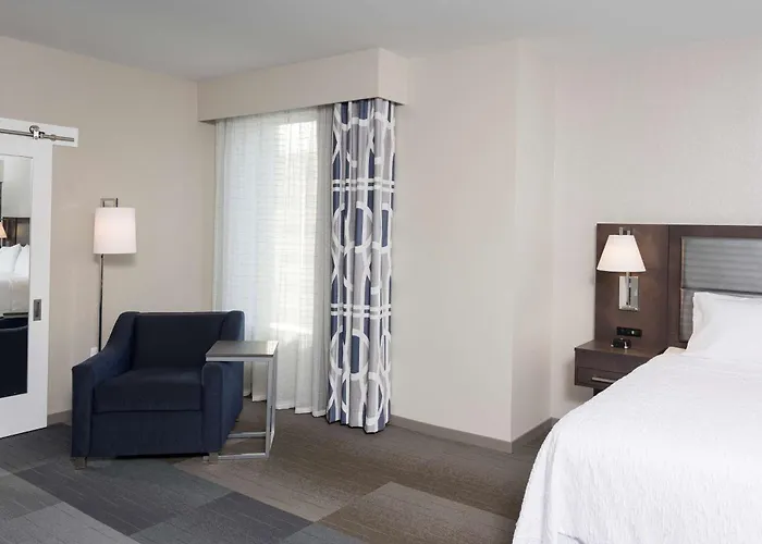 Hampton Inn & Suites Indianapolis-Keystone, In