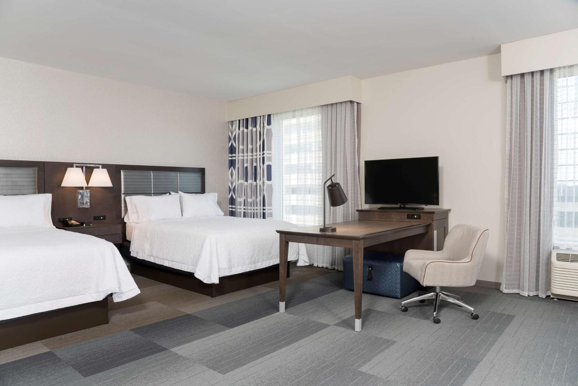 Hotel Hampton & Indianapolis-keystone, In 3*